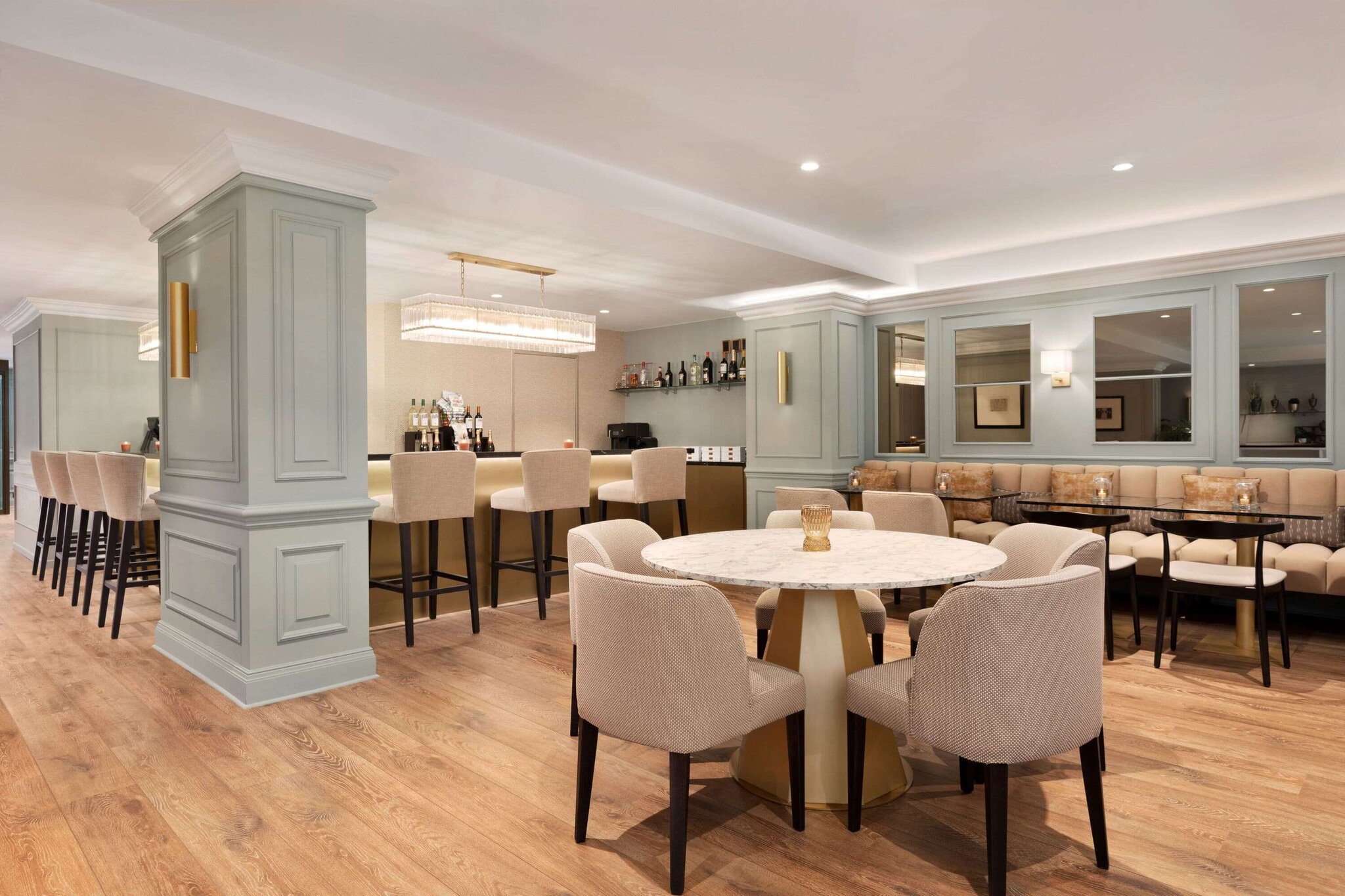 Avenue Louise Brussels Trademark Collection by Wyndham 3