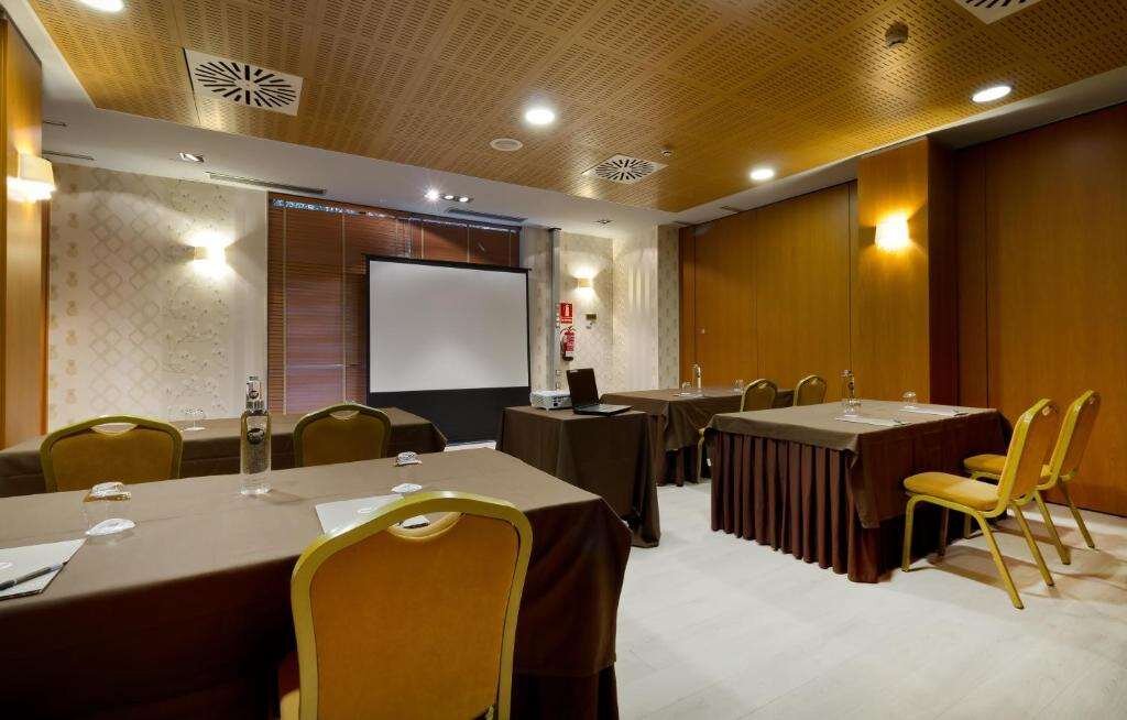 Oca Villa de Avilés Hotel 5