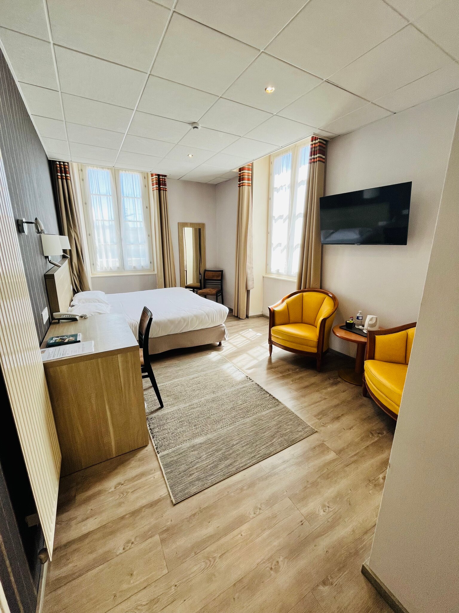 Grand Hôtel Mayenne 2