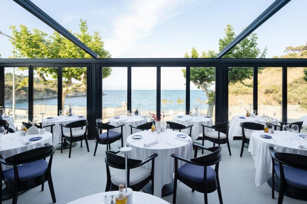 Hôtel Spa & Plages Privée Les Elmes 5