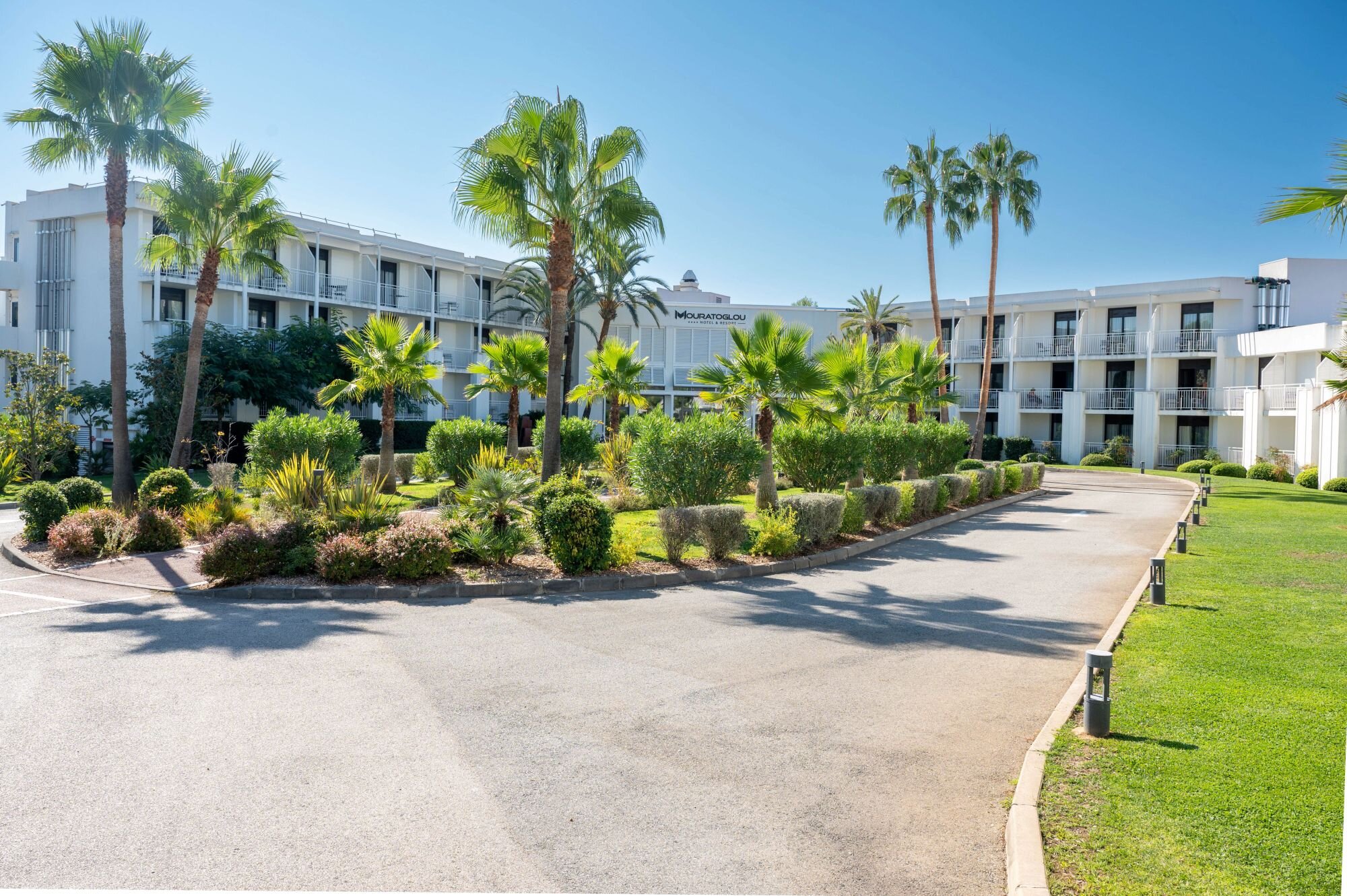 Mouratoglou Hotel & Resort 3