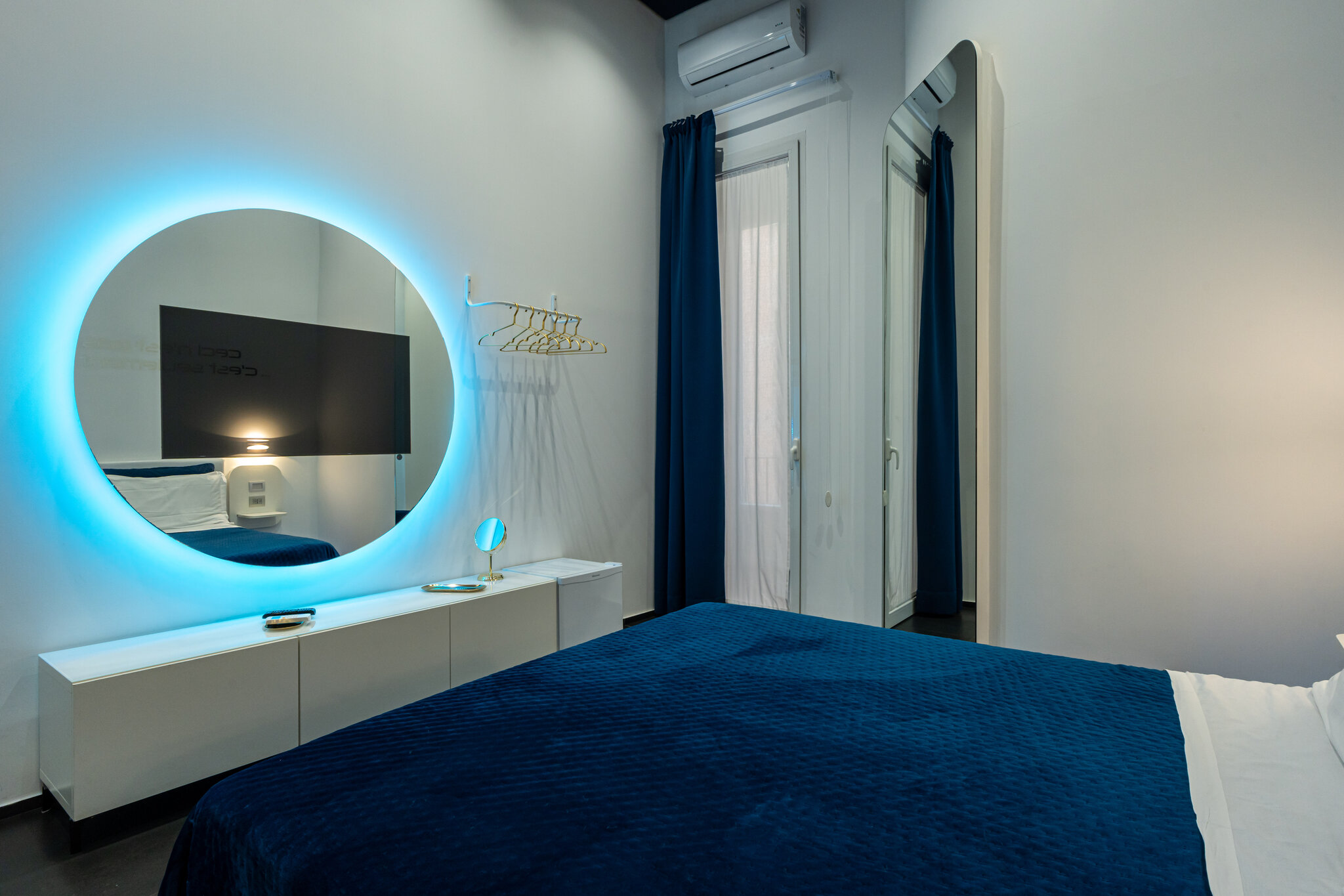 B&B Skyhouse Chiatamone 5