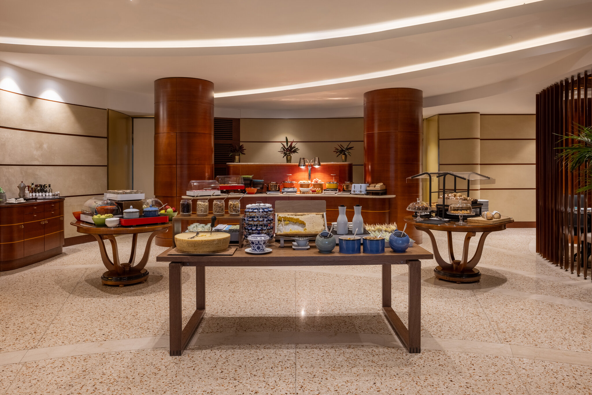UNA HOTELS Cusani Milano 4
