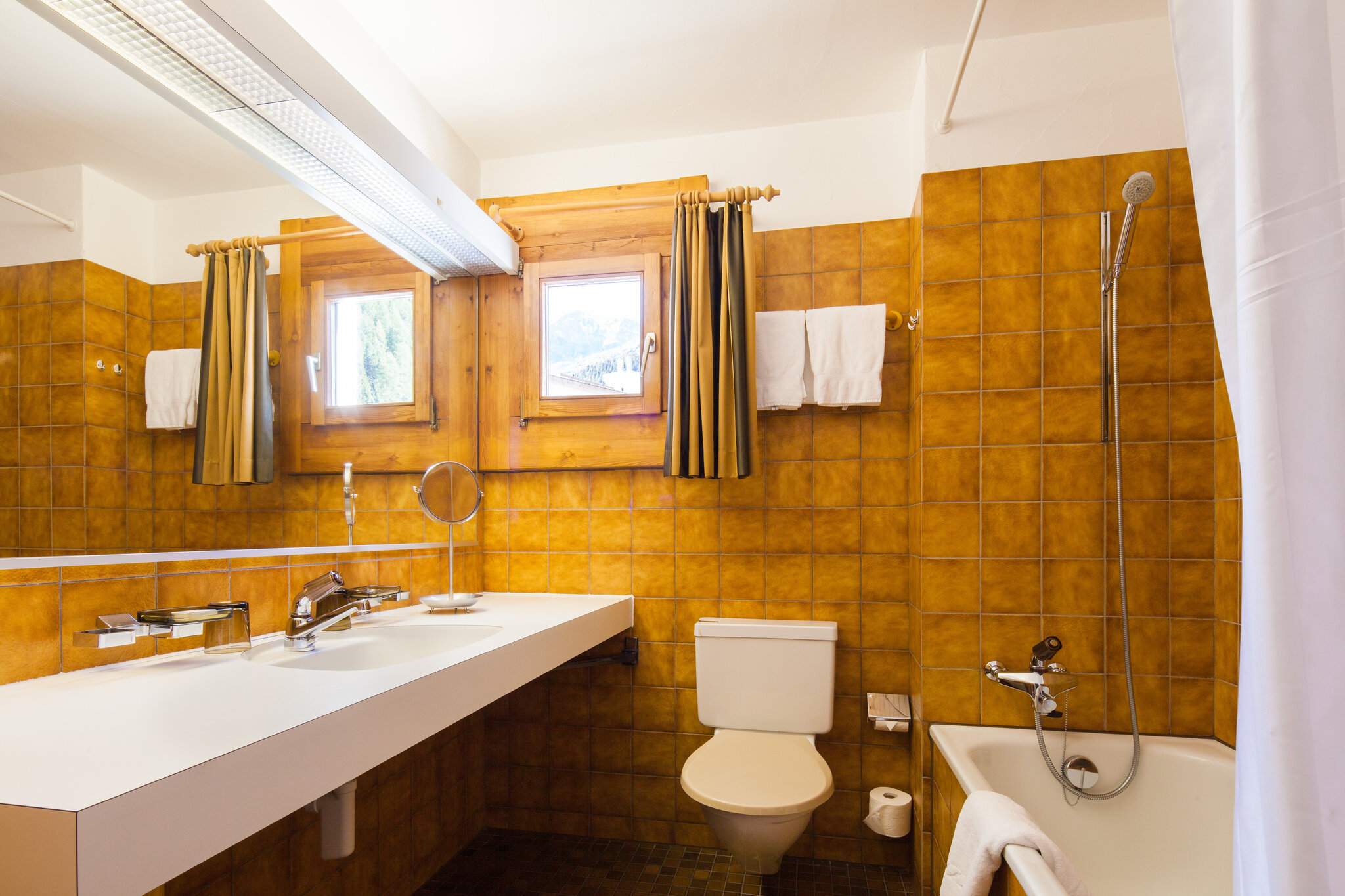 Hotel Chesa Surlej 5