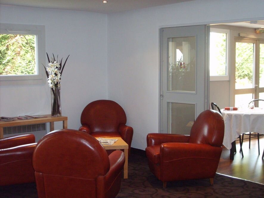 Brit Hotel Baillet-en-France 3