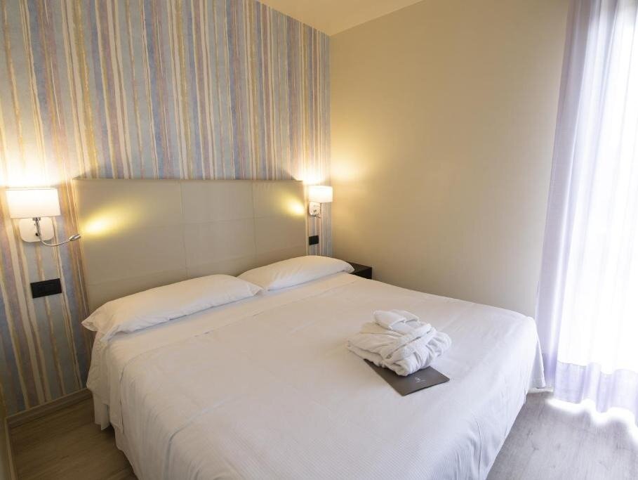 Hotel Parigi 2 3
