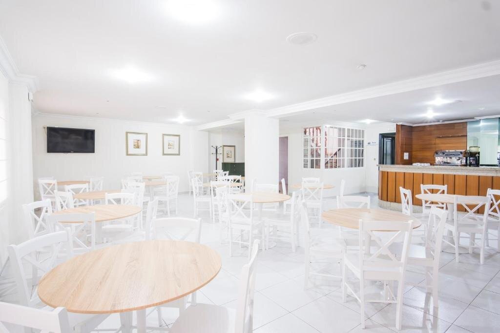 Hotel Alda Ribeira 4