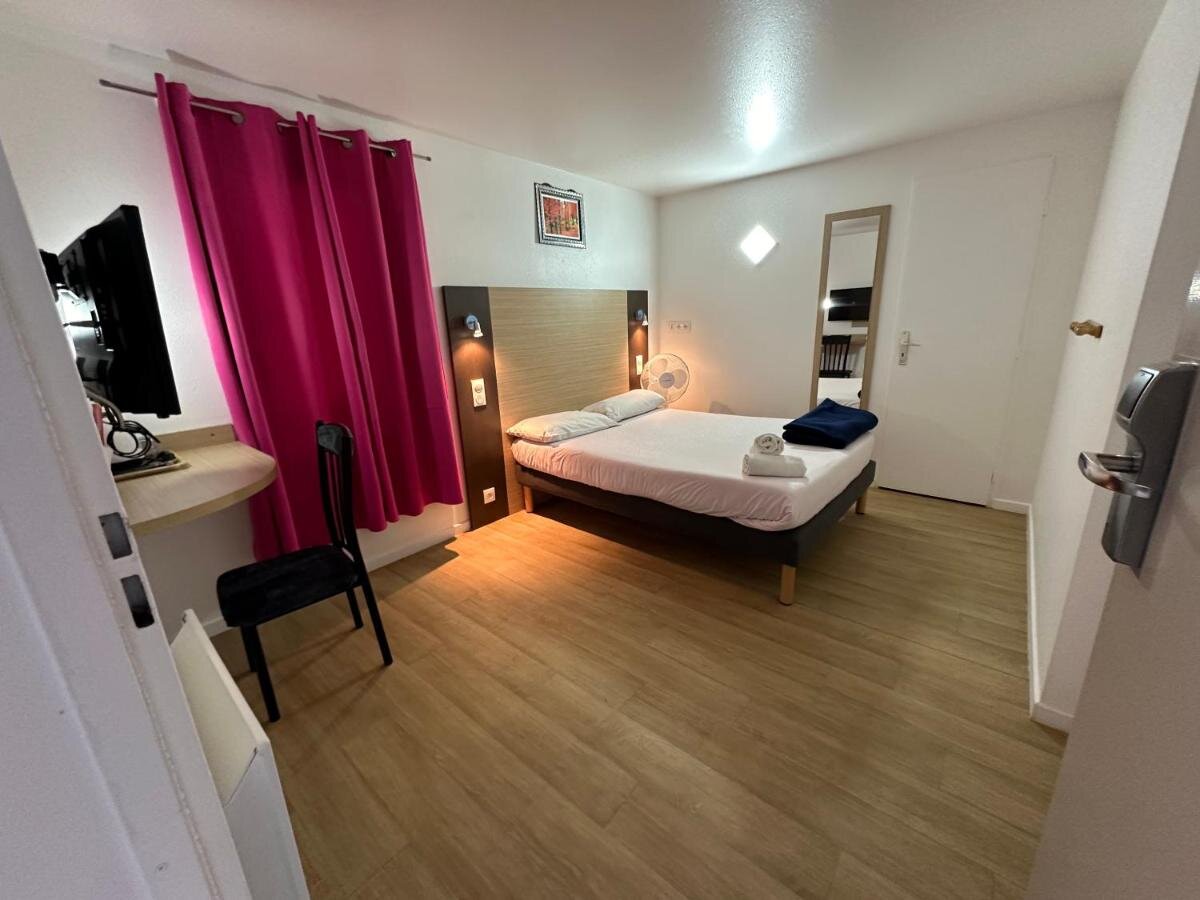 FastHotel Claye-Souilly 4