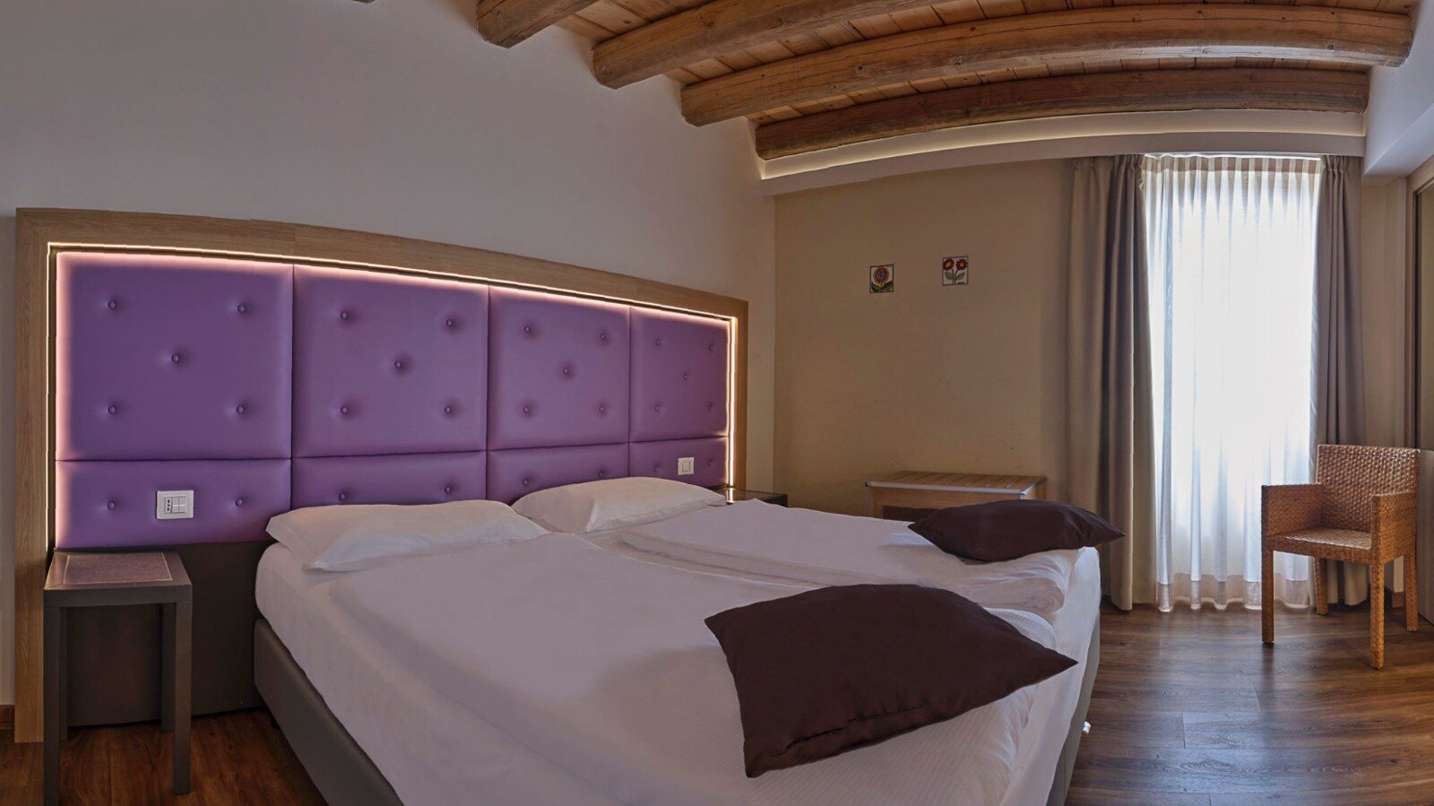 Hotel Corona 4