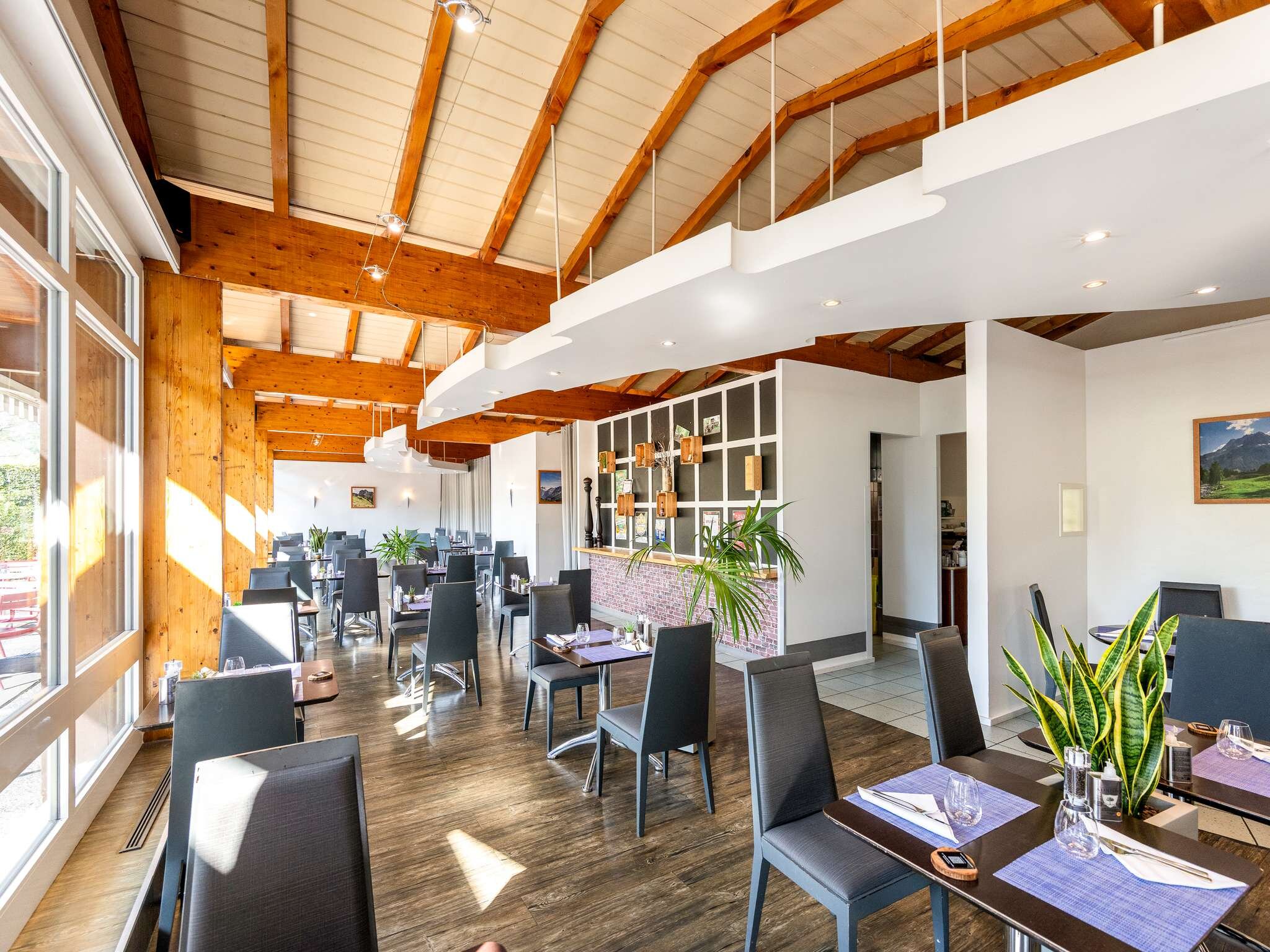 Novotel Grenoble Nord Voreppe 2