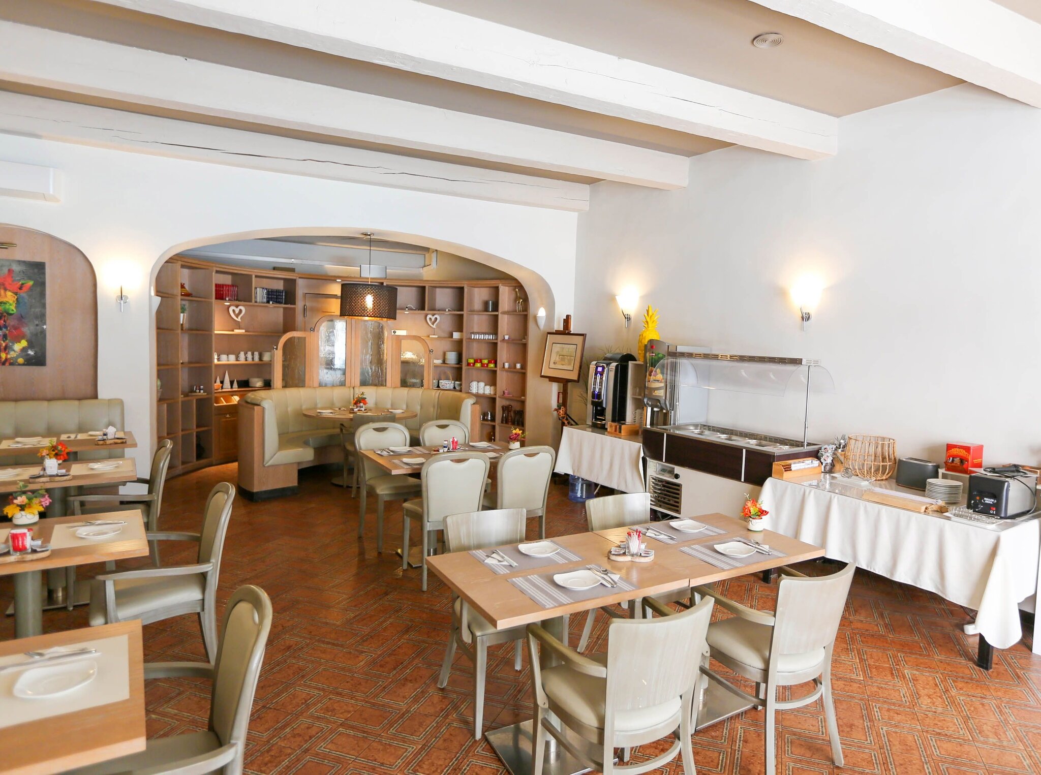 Brit Hotel Confort Le Revest Sainte-Maxime 3