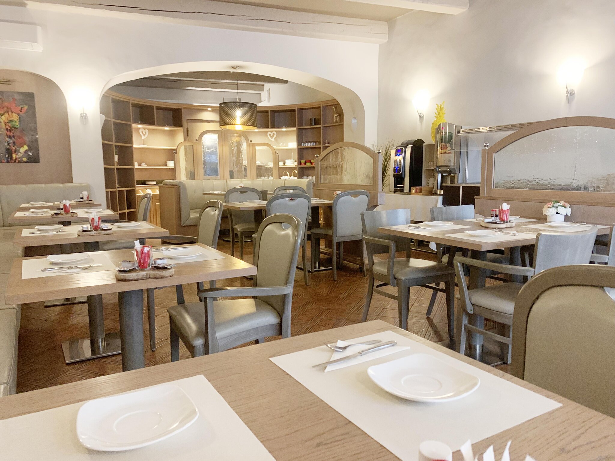 Brit Hotel Confort Le Revest Sainte-Maxime 4