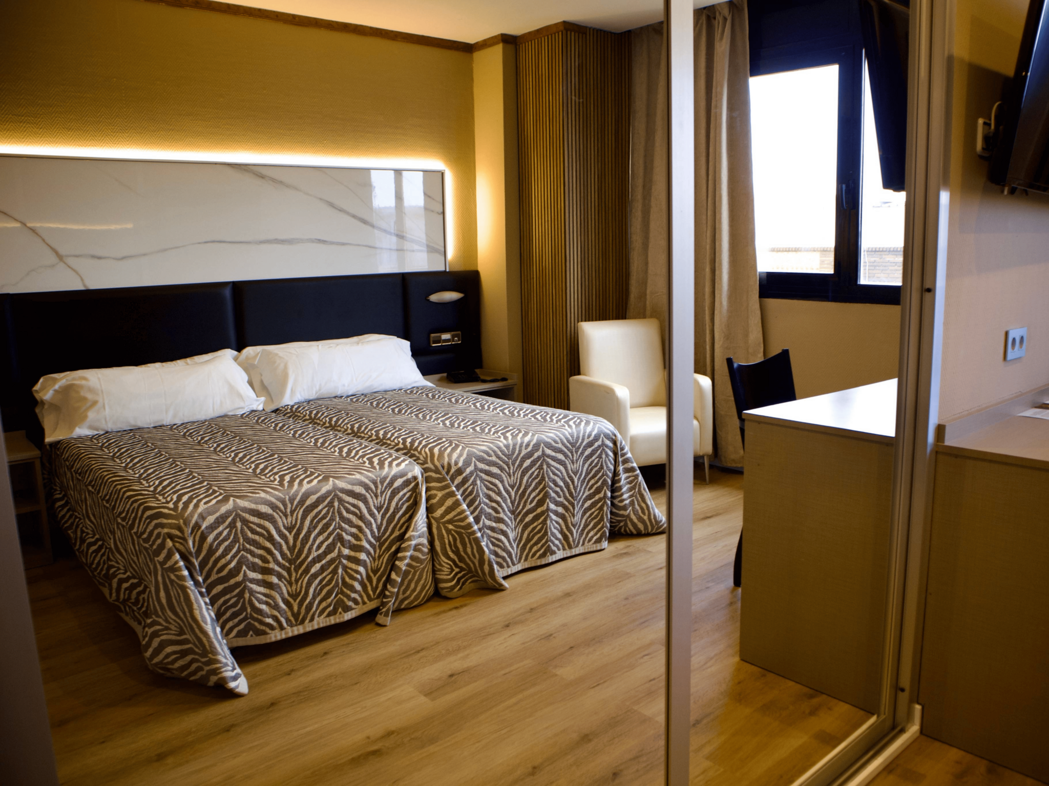 Hotel Benetússer 4