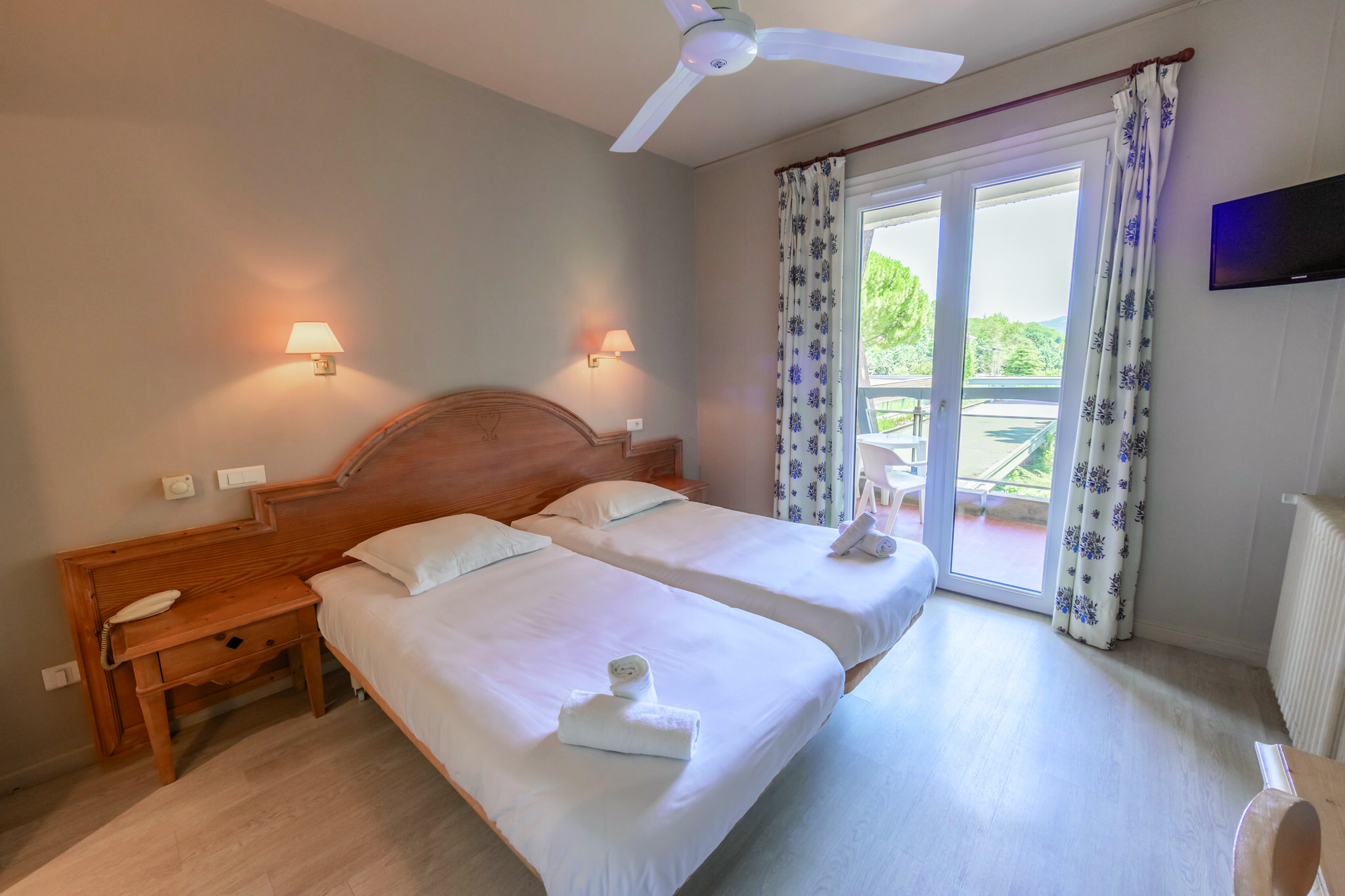 Hôtel Vacances Bleues Castel Luberon 2