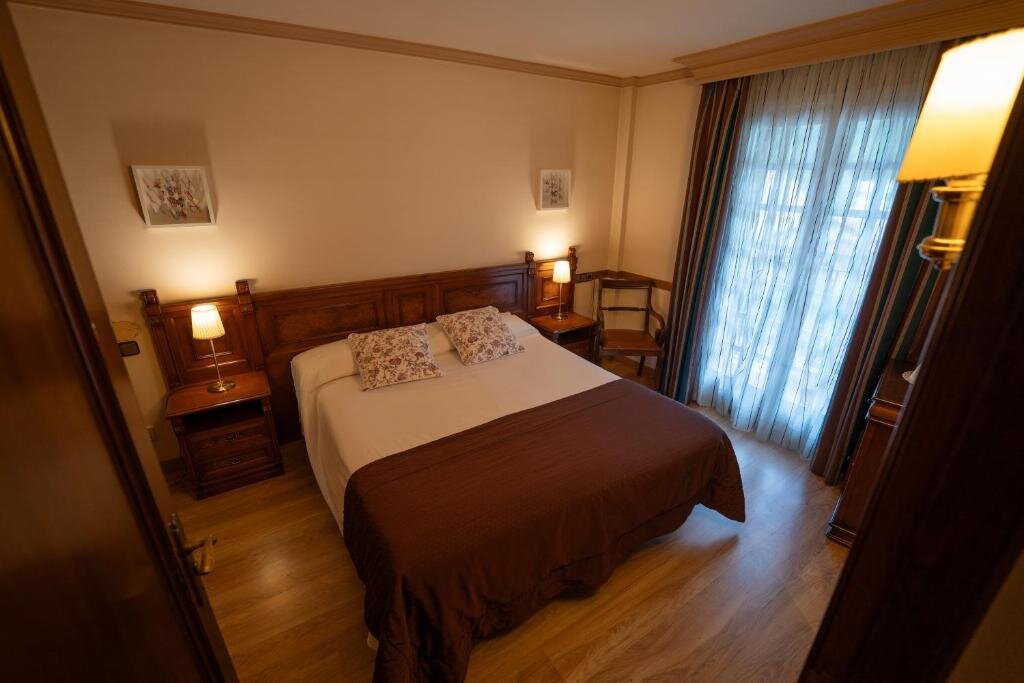 Hotel Edelweiss 2