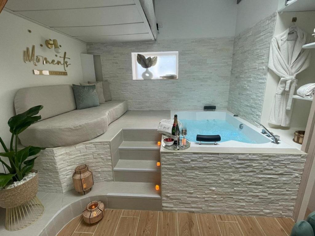Moments Loft and Spa