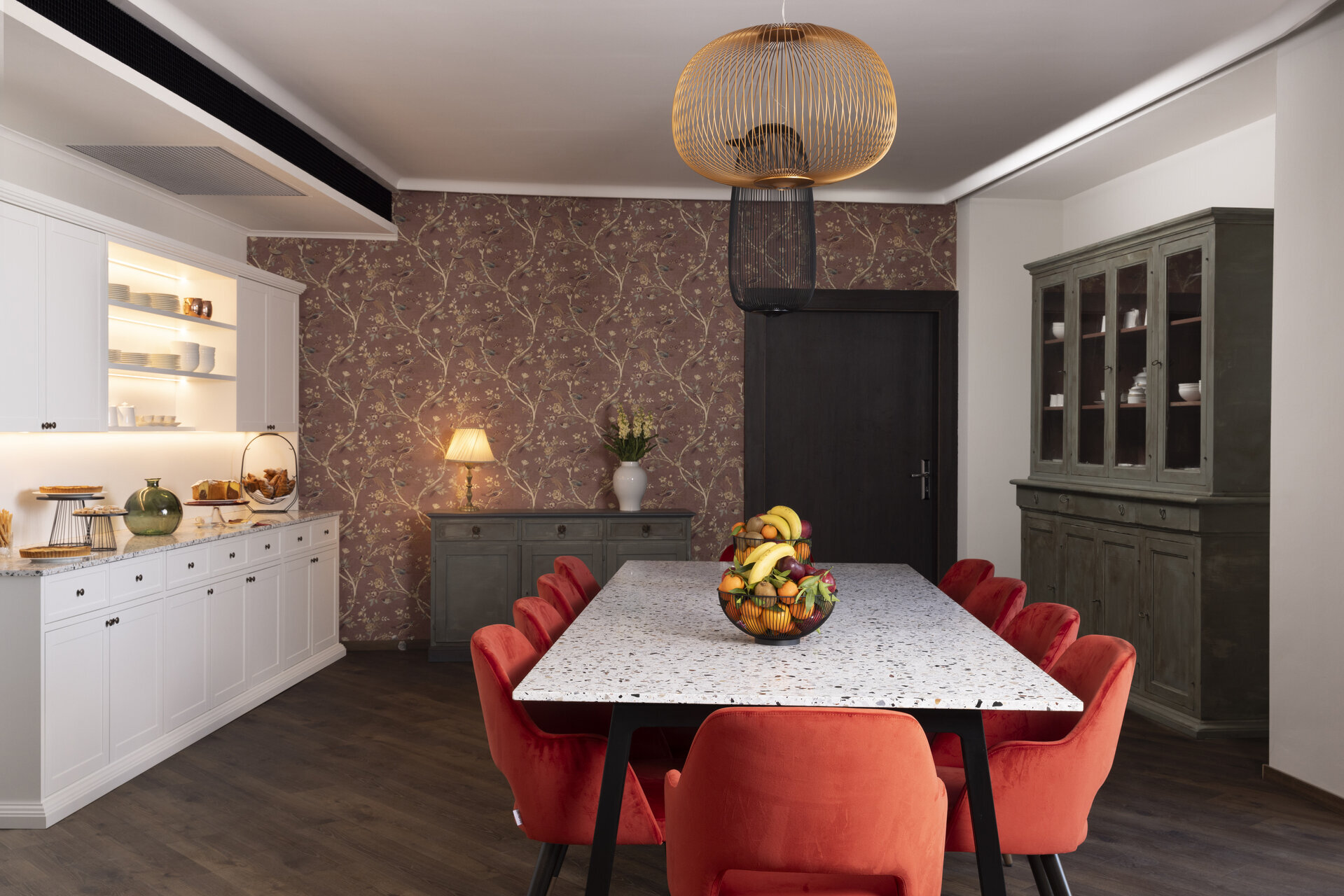 Adoro Hotel 2
