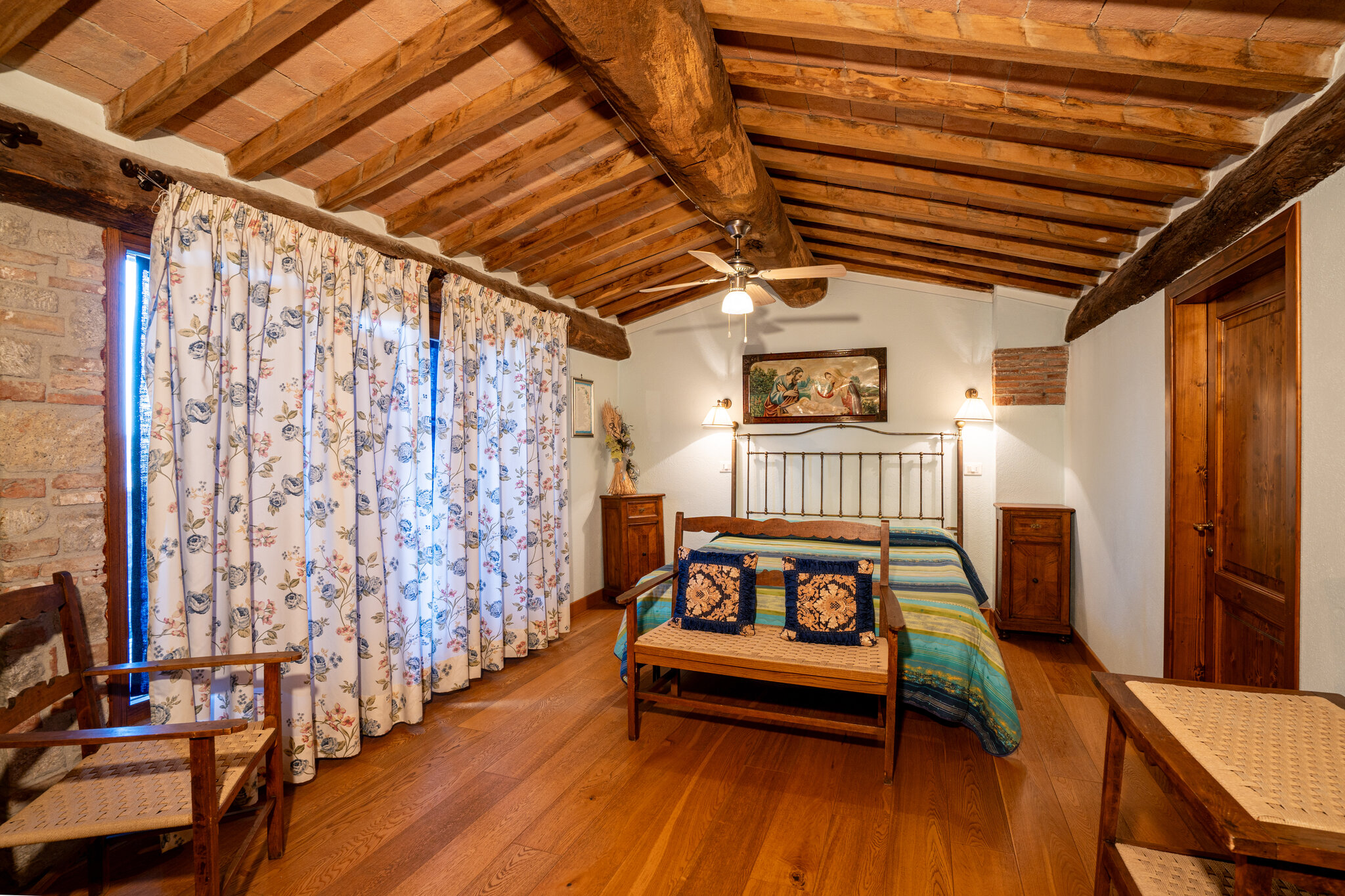 Casa Del Chiodo Historic Farmhouse 4