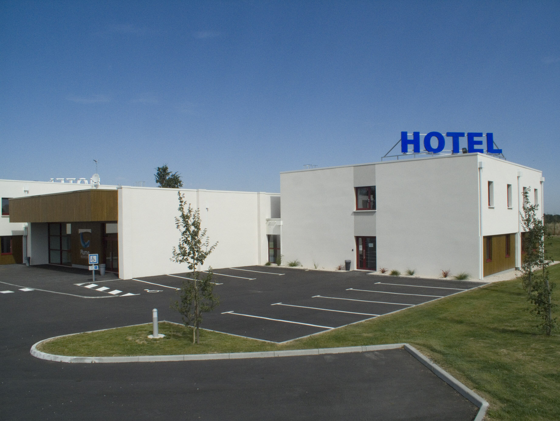 Brit Hotel Bressuire 4