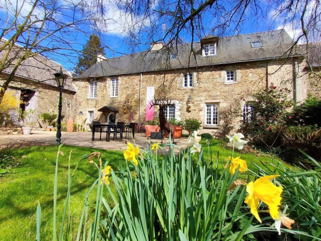 Le Manoir Desnachez 2