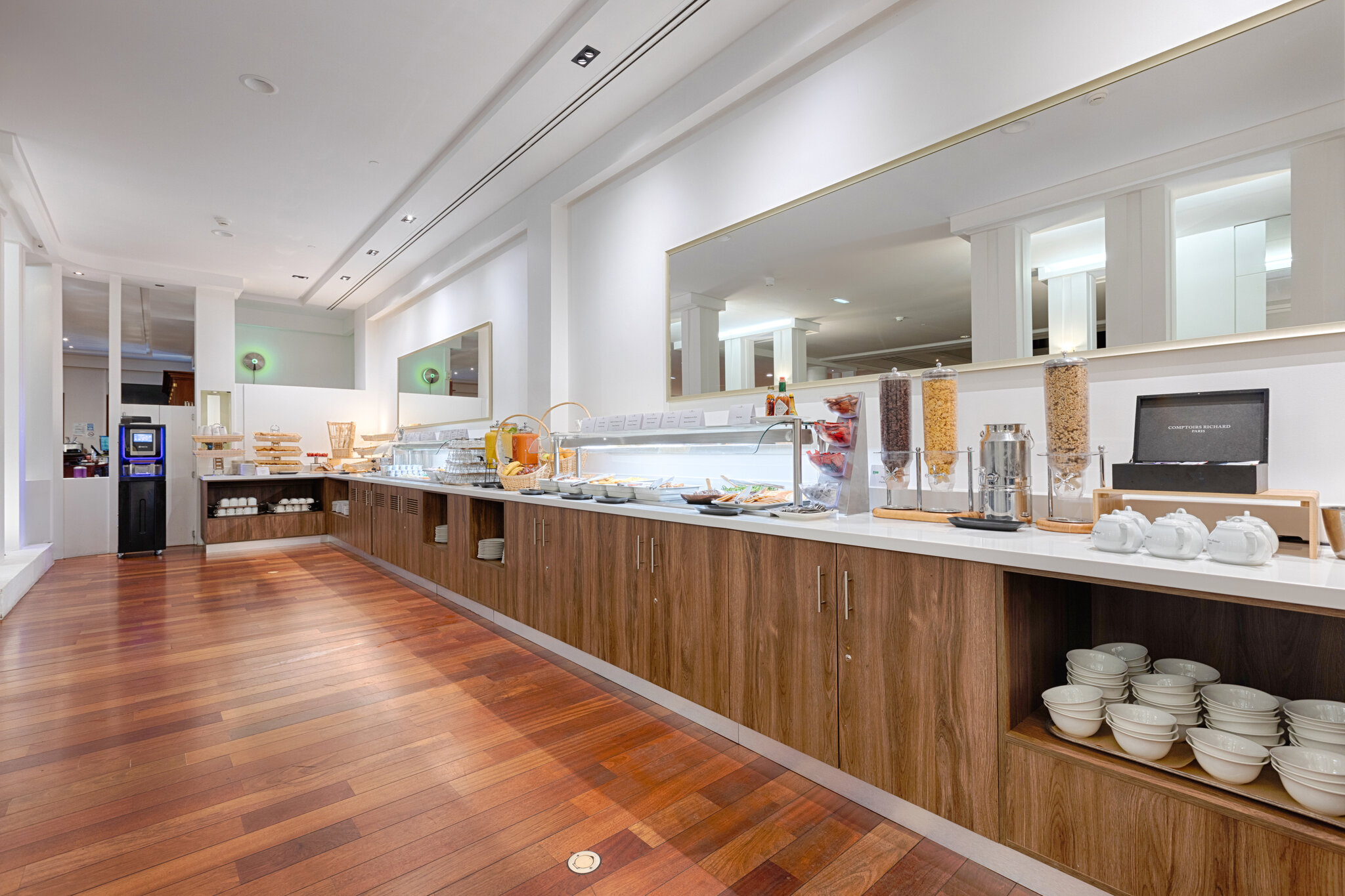 Hôtel Occidental Paris Levallois 4
