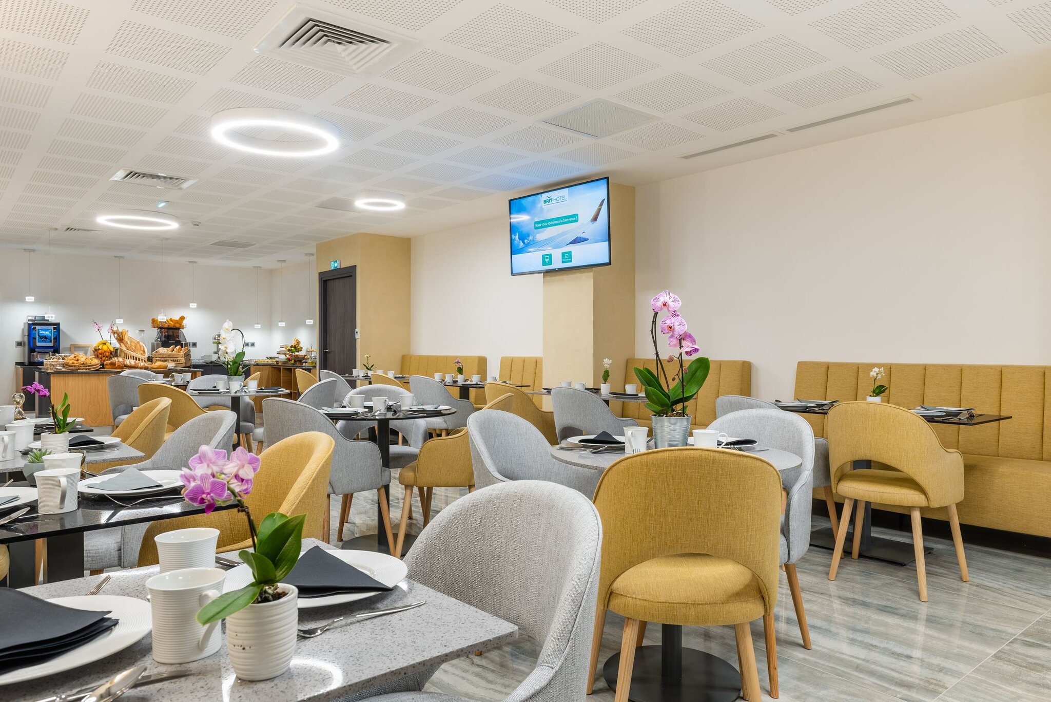Brit Hotel Paris Orly 4