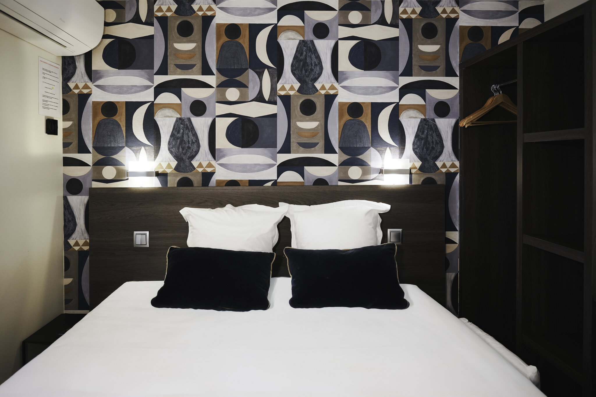 Brit Hôtel Confort Orly Morangis 2