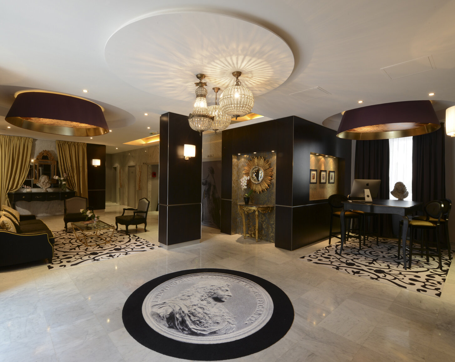 Hôtel le Versailles
