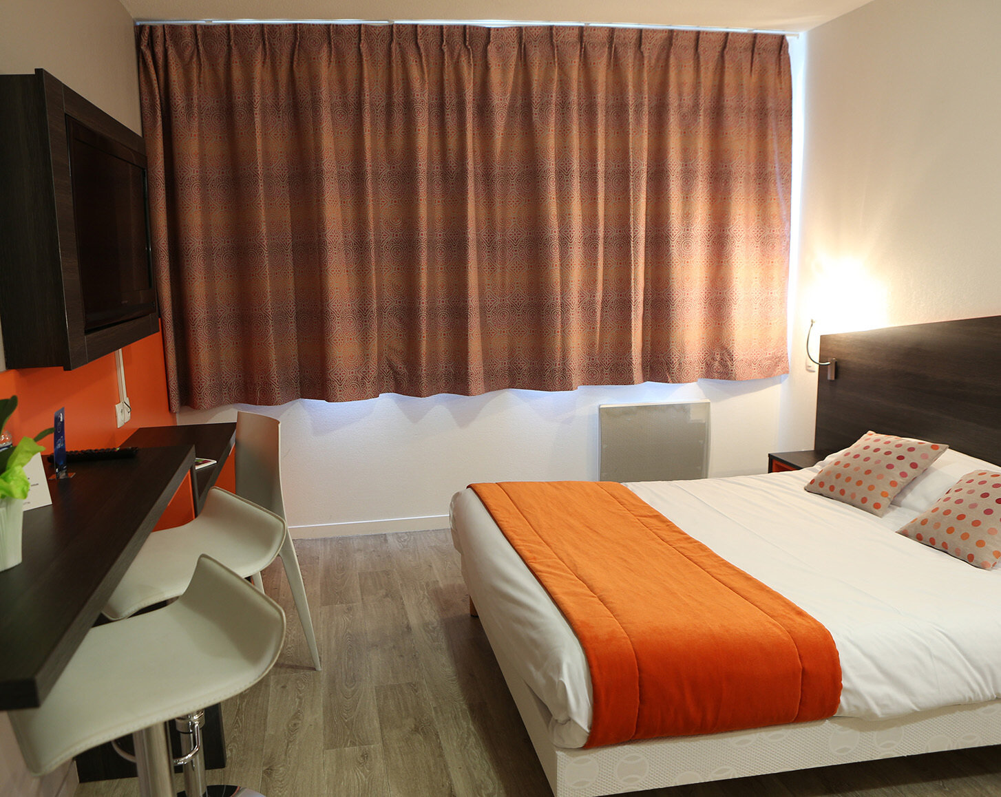 Adonis Paris Sud 2