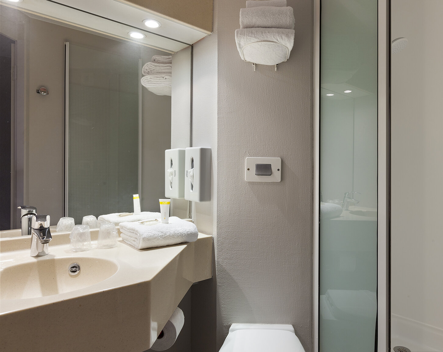 Comfort Hotel Linas-Montlhery 5