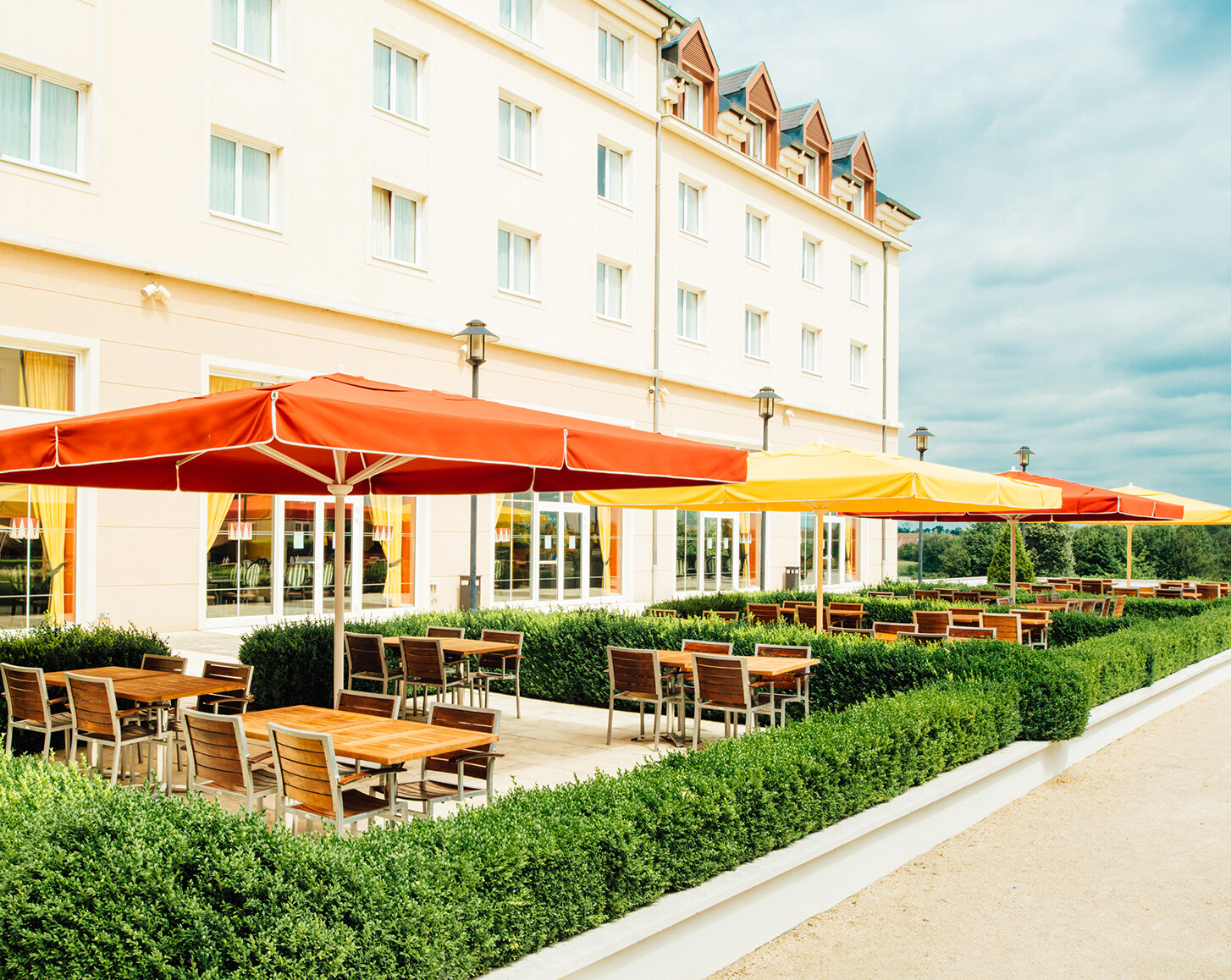 Grand Magic Hotel