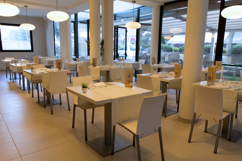 Ferretti Beach Hotel Rimini 5