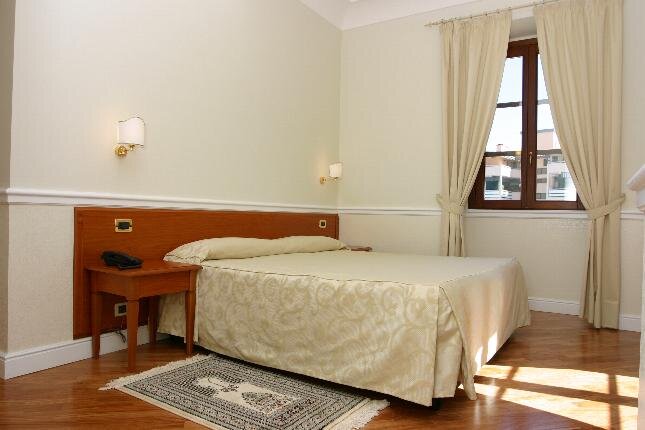 Hotel Claila 2
