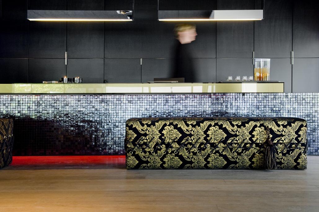 Carbon Hotel Different Hotels 3