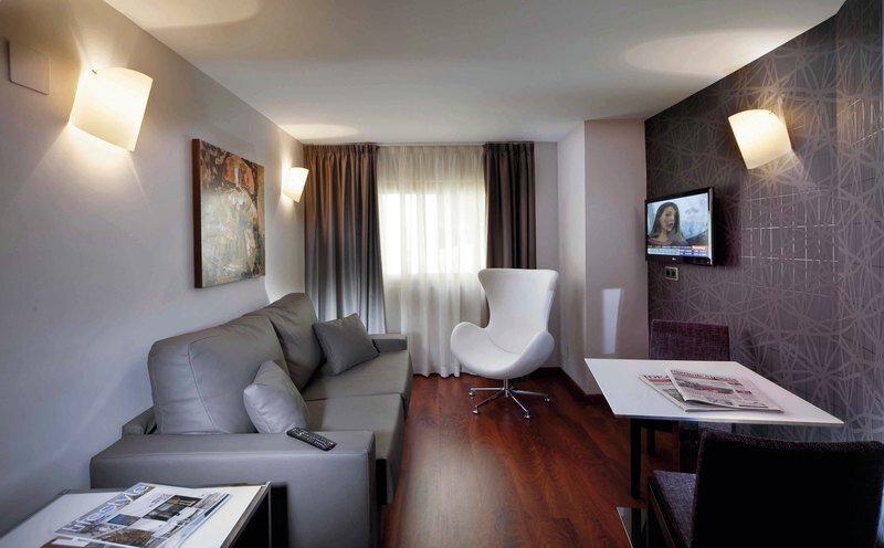 Hotel Nuevo Torreluz 5