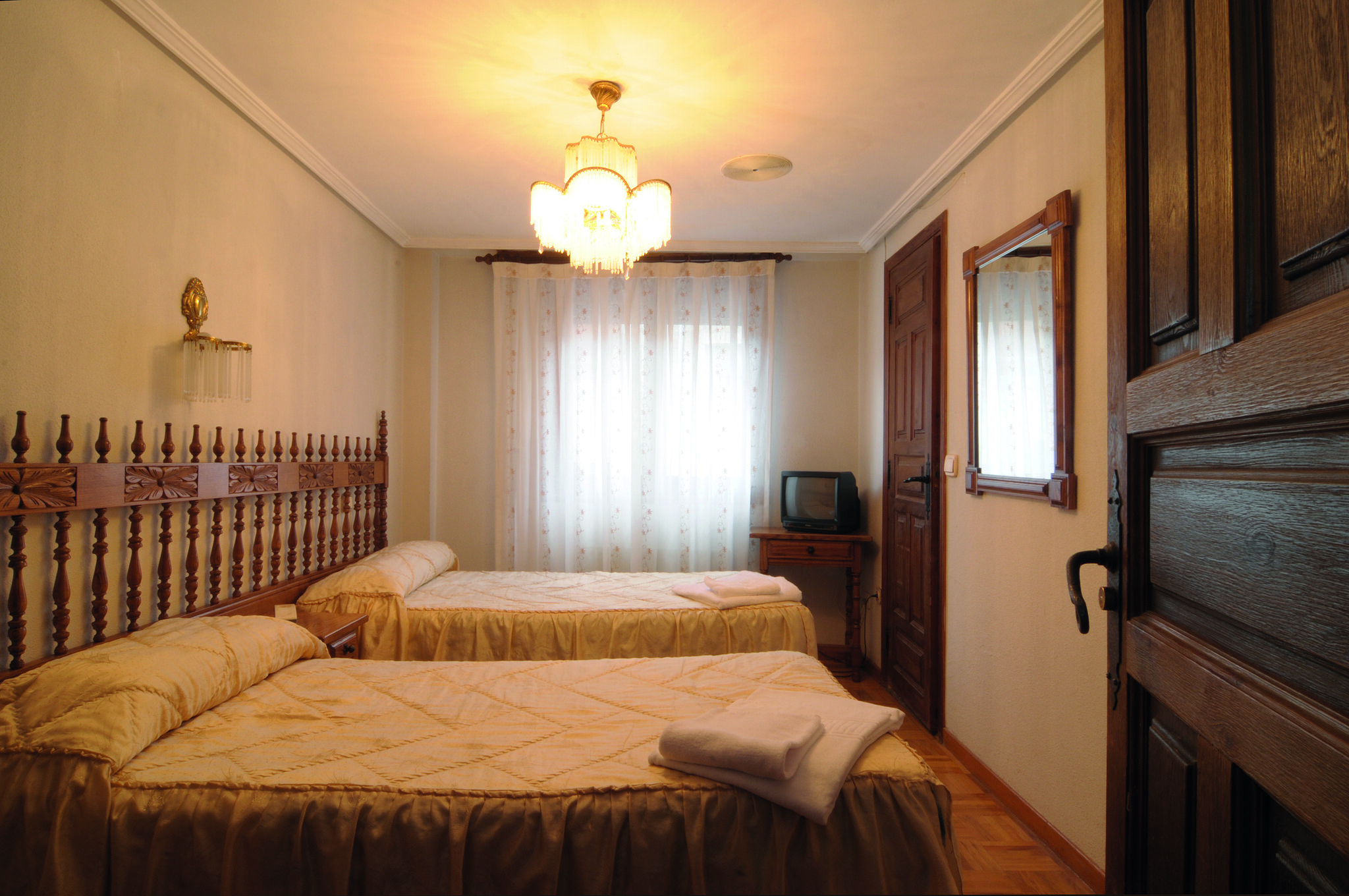 Hostal Santo Domingo de Silos 2