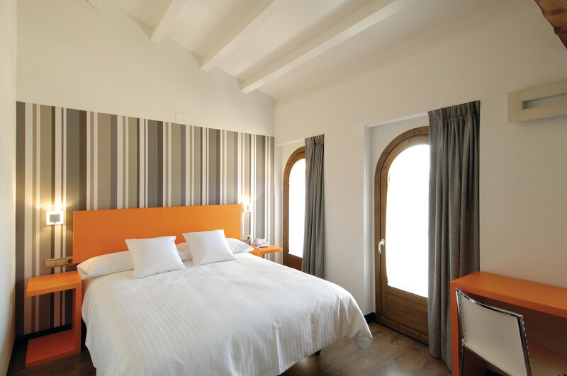 Hotel Cienbalcones 2