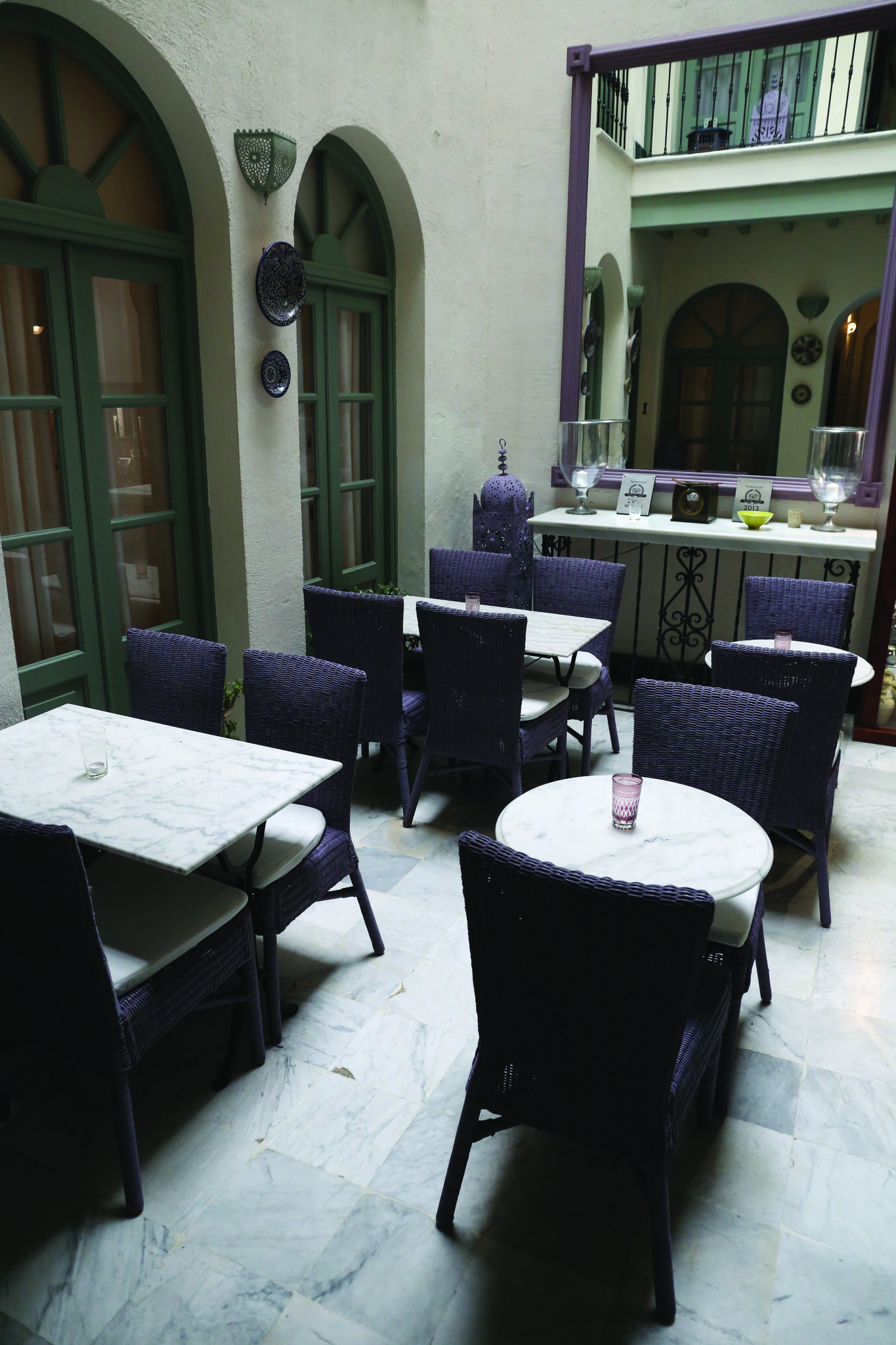 Hotel Cienbalcones 5