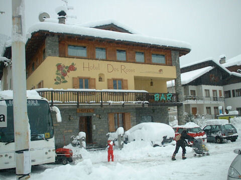 Hotel des Roses 3