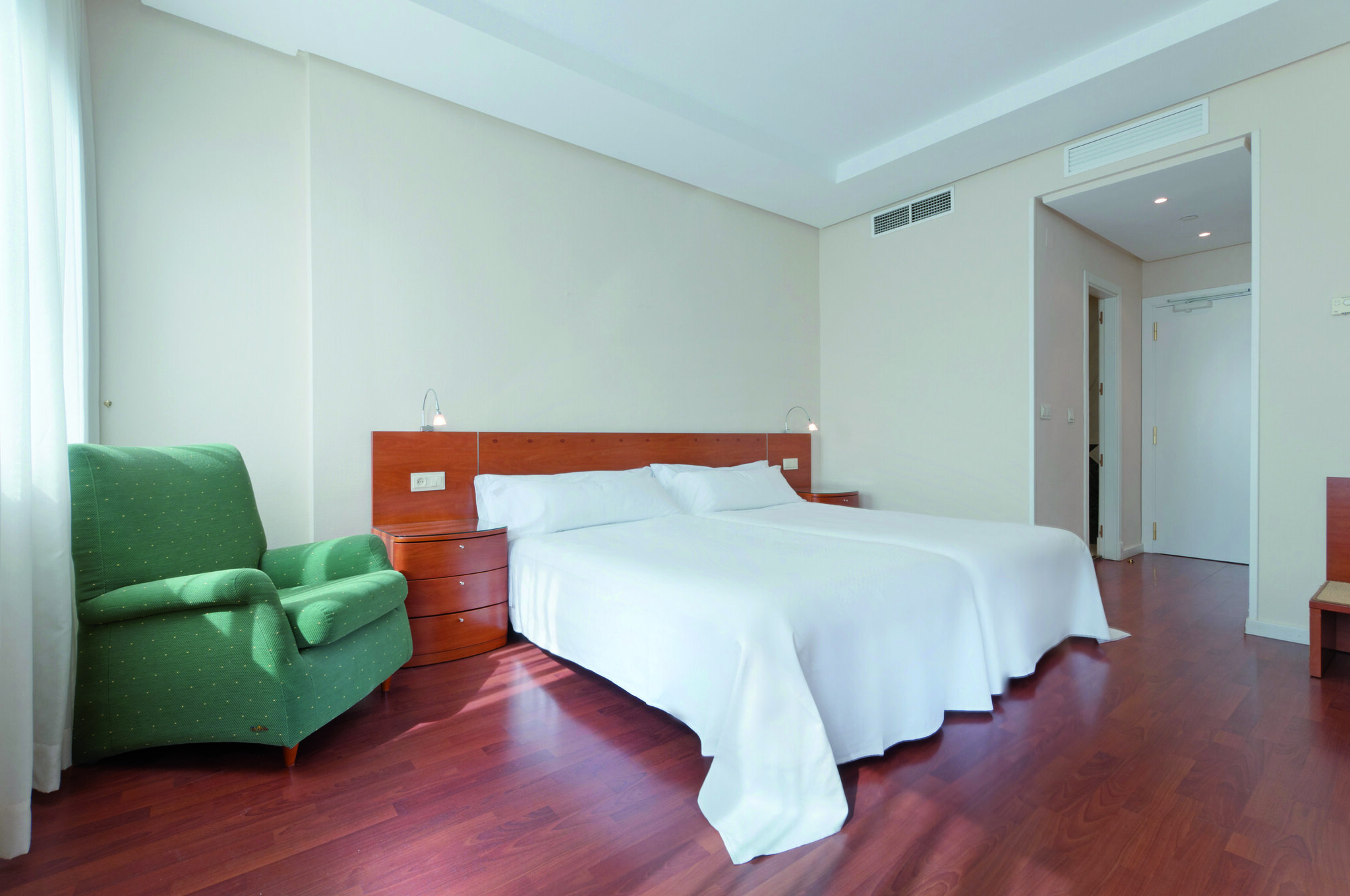 Hotel Madrid Chamartín affiliated by Meliá 2