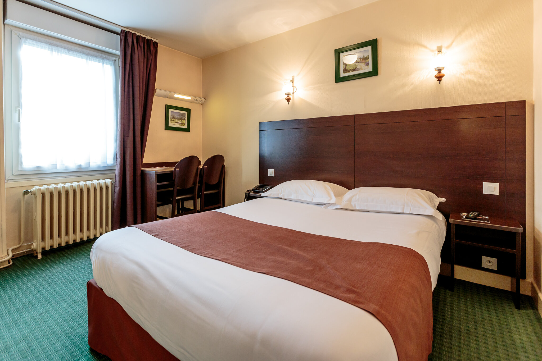 Hotel-Restaurant Le Chatel 2