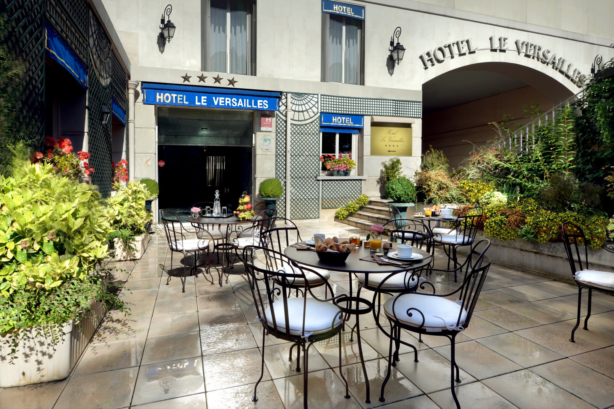 Hôtel le Versailles 2
