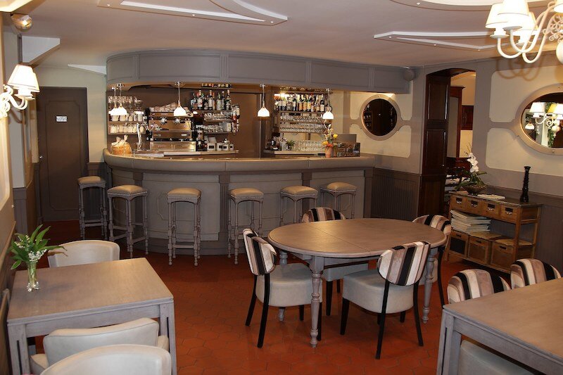 Hôtel Restaurant Le Commerce 3