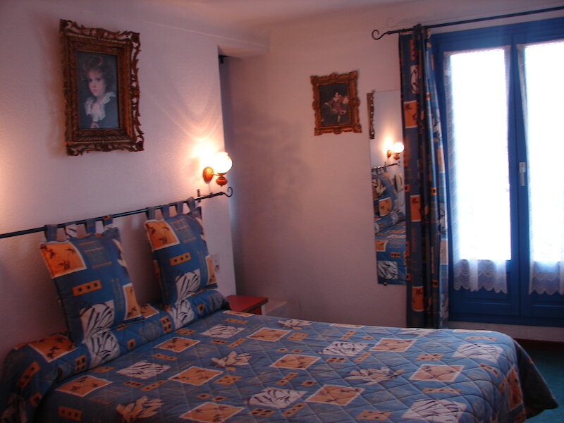 Logis Hôtel Les Charmettes 3