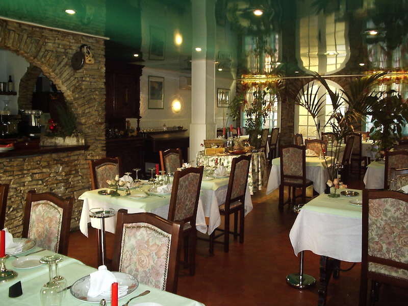 Logis Hôtel Les Charmettes 4