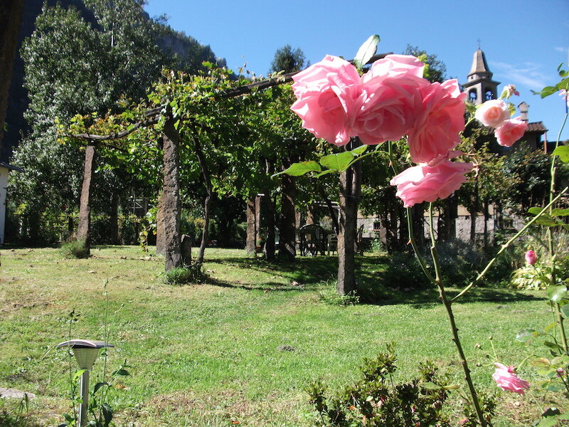 Grotto Pergola 3