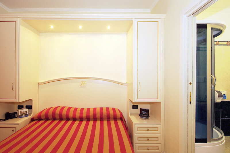 Fashion Hotel 2
