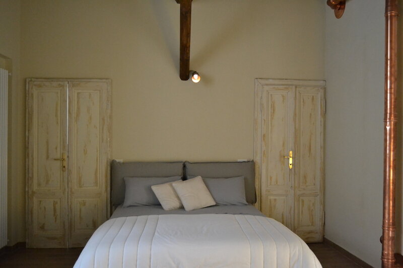 Apartments& Suites iCasamia 4