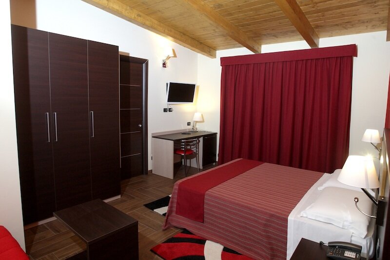 Hotel Paradiso 2