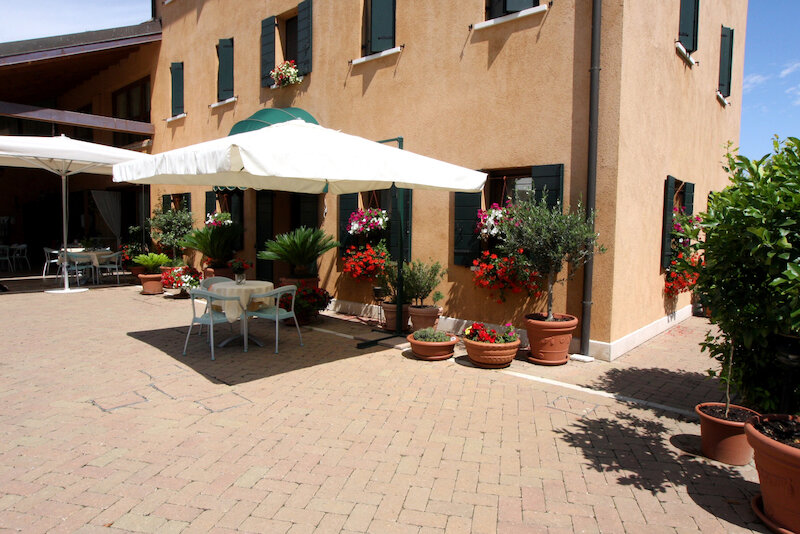 Country House Country Club 2